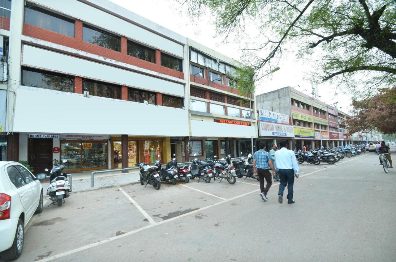 Oyo 8622 Hotel Grand Inn Chandīgarh Exterior foto