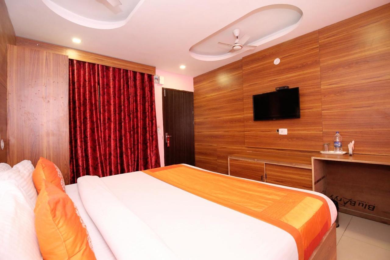 Oyo 8622 Hotel Grand Inn Chandīgarh Exterior foto